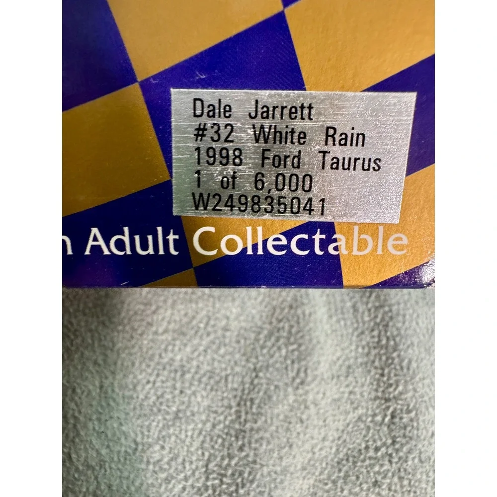 Dale Jarrett 32 White Rain 1998 Ford Taurus 1:24‎ Action Platinum Series Diecast